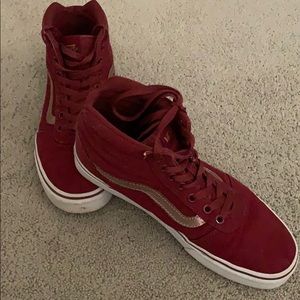 lightly worn high top vans size 9 maroon color